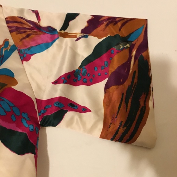 Floral design jacket - Picture 6 of 6